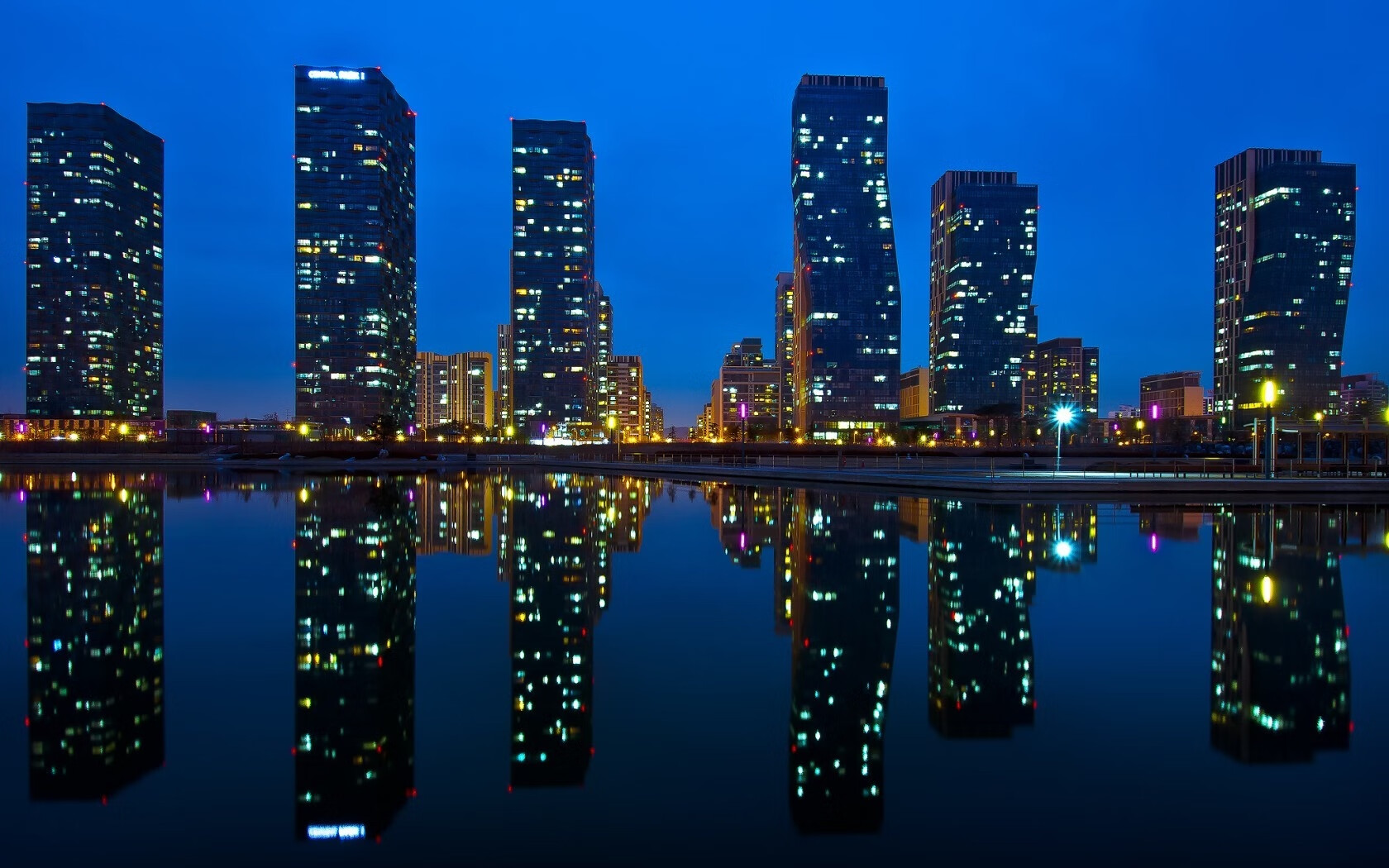 爱游戏体育在线app-德甲俱乐部积极探索数字化转型，提升观赛体验，德甲俱乐部关系网